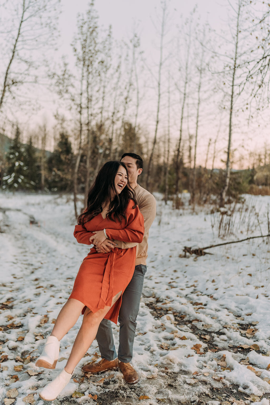 Joyce Li Photography Destination Wedding Elopement Engagement Lifestyle Portrait Photographer West Coast Seattle Washington California goldcreekpondengagement-91