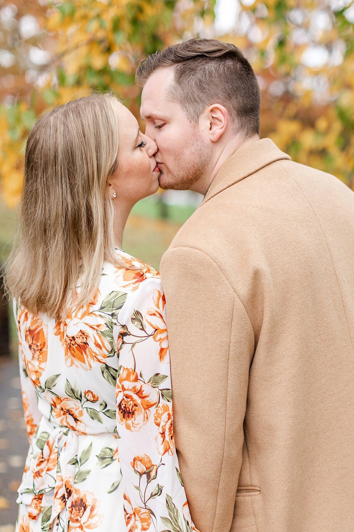 Pittsburgh-Mellon-Park-Fall-Engagement_0024