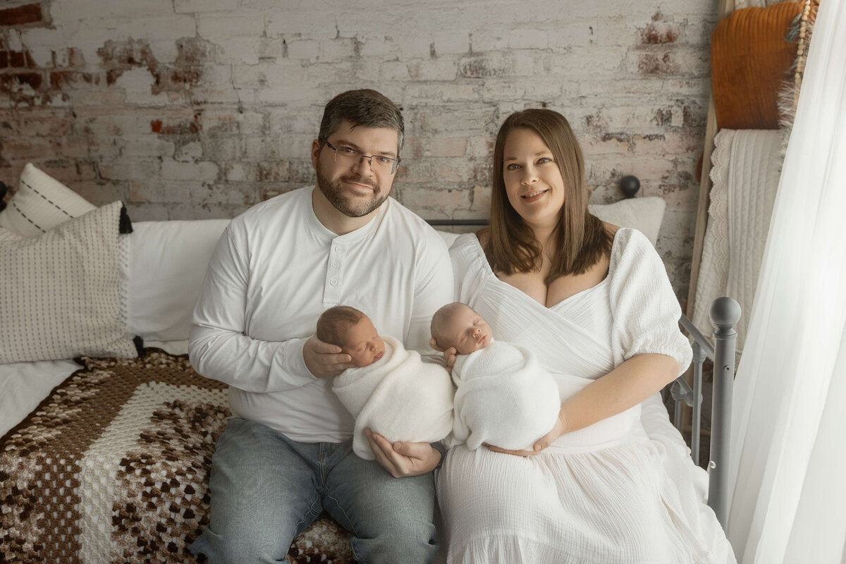 twin-newborn-photographer-harrisburg-pa-13