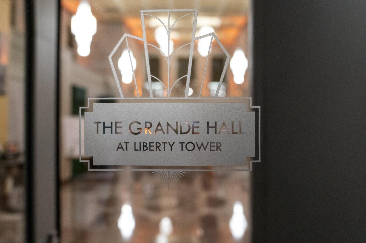 the-grande-hall-at-liberty-tower-wedding--25