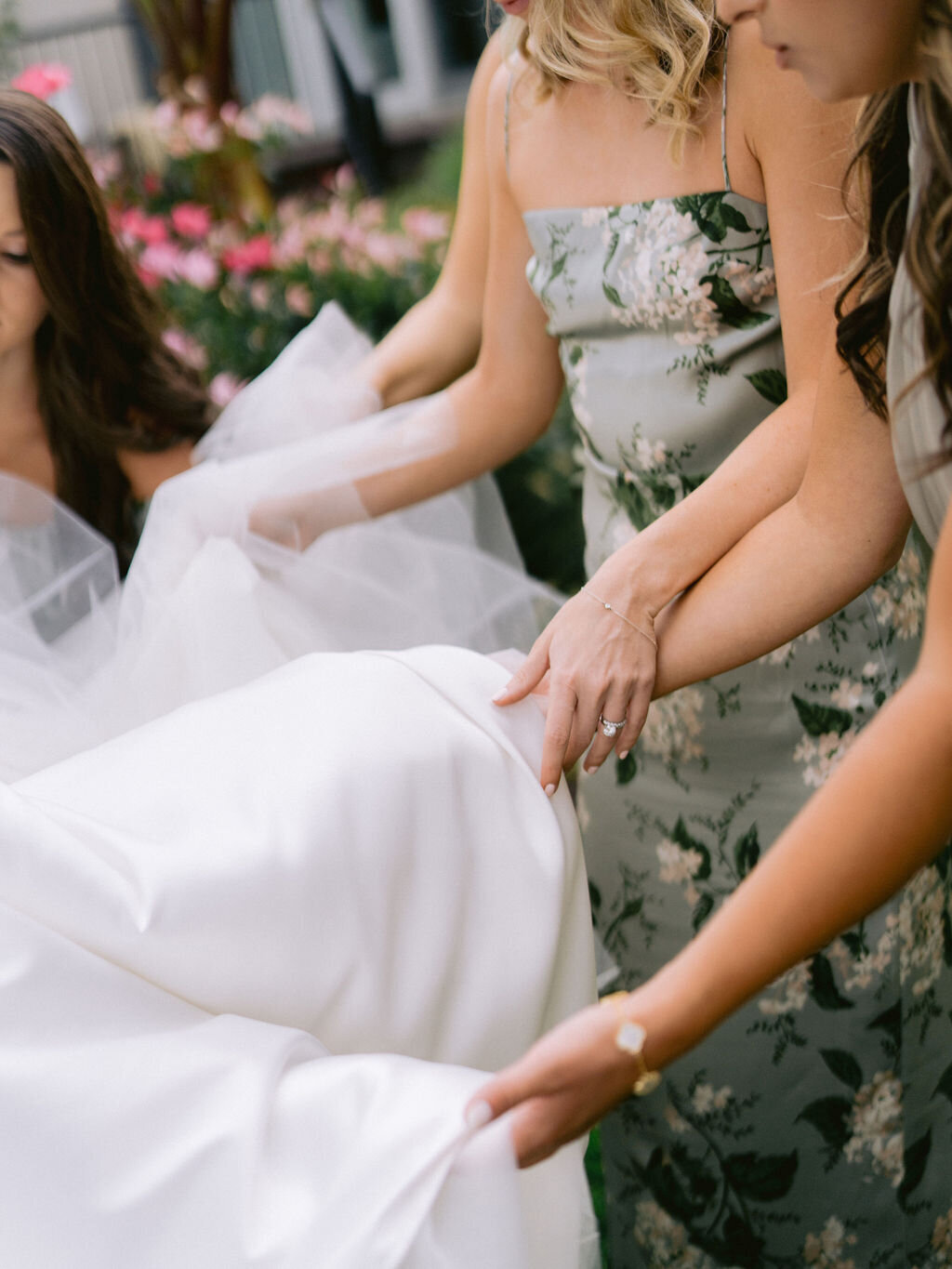 NikkiSanterre_EastCoastLuxuryWeddingPhotographer_WilmingtonWeddingSocialGracesEvents_Emma&Andy-110