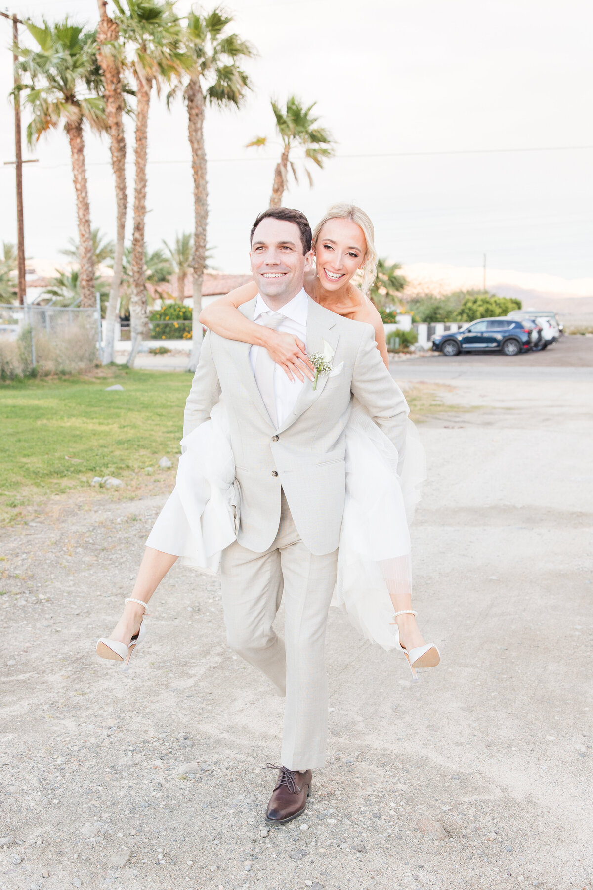 The Estate at Via Las Palmas Palm Springs Light and airy spring wedding southern california wedding venue luxury photography-281