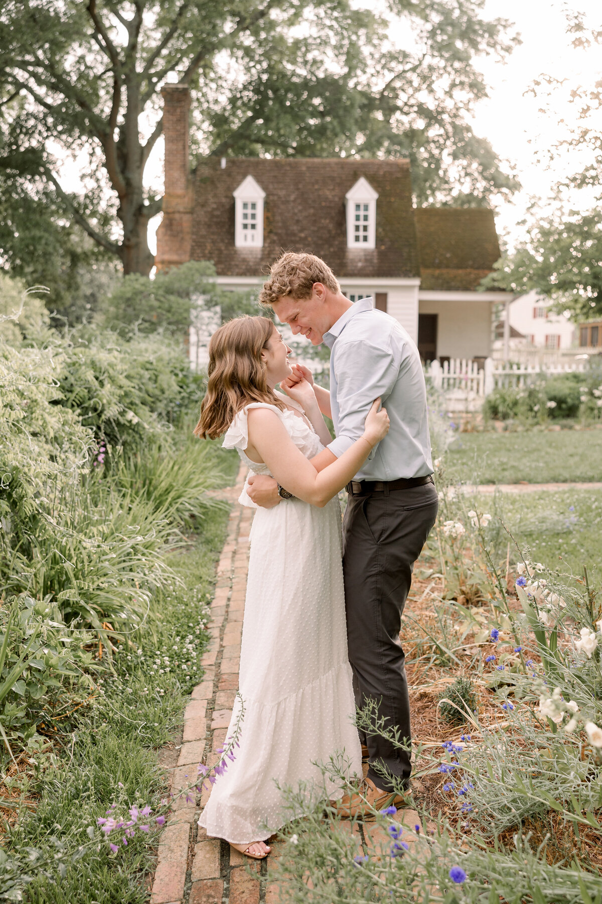 kailey_josh_sneaks_ashleyhessephotography-6