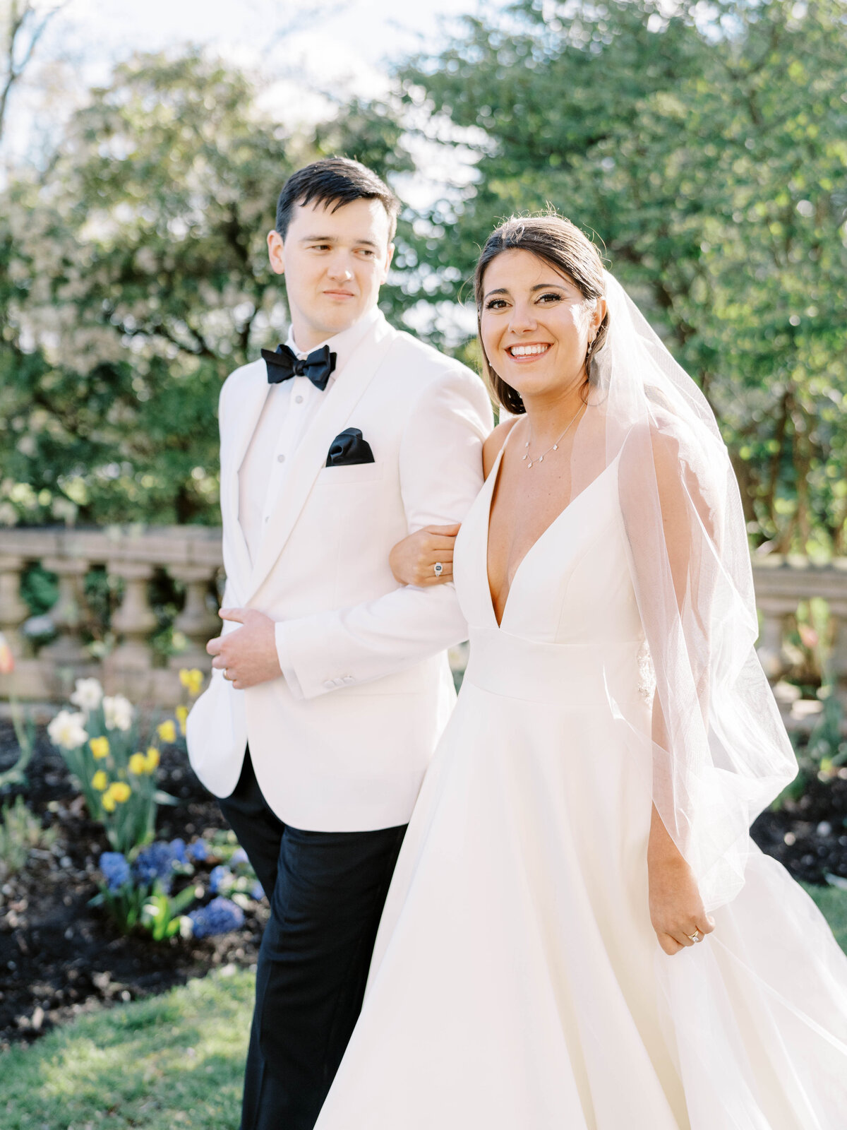 cairnwood-estate-spring-wedding-philadelphia-photographer-Bride-Groom_041