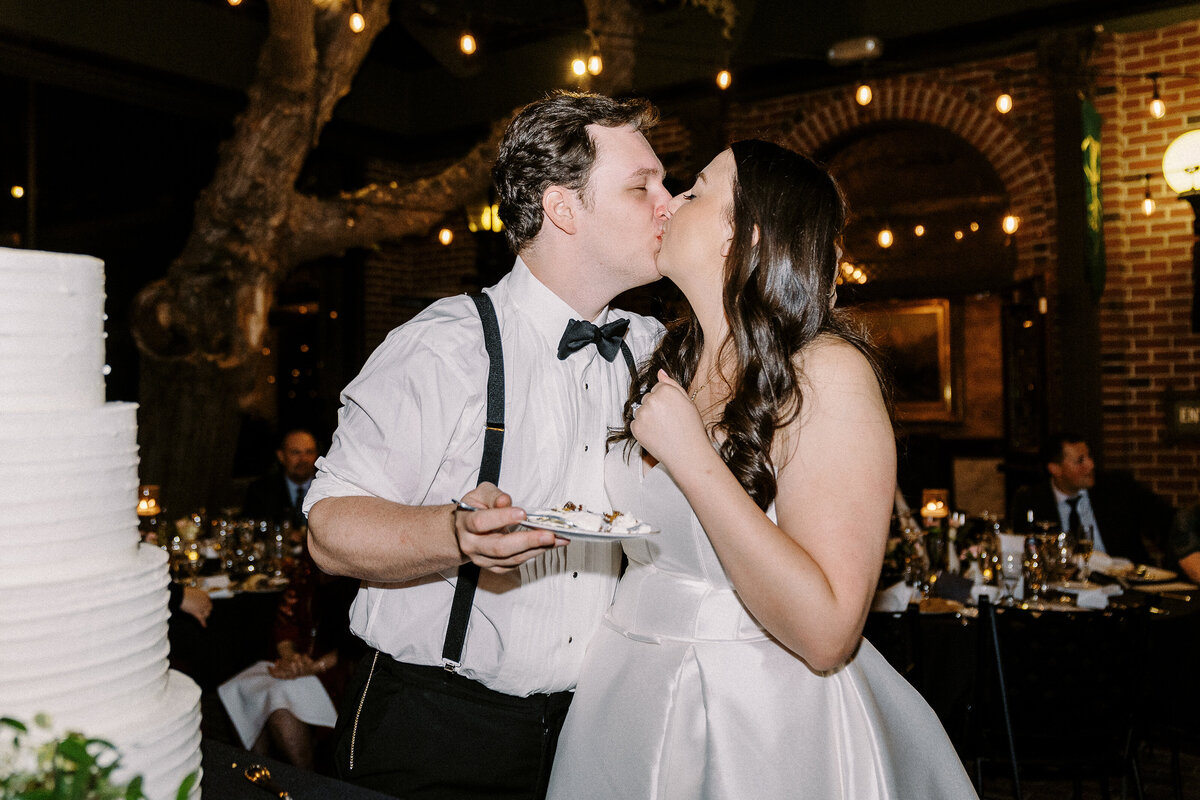 downtown-sacramento-firehouse-wedding-055