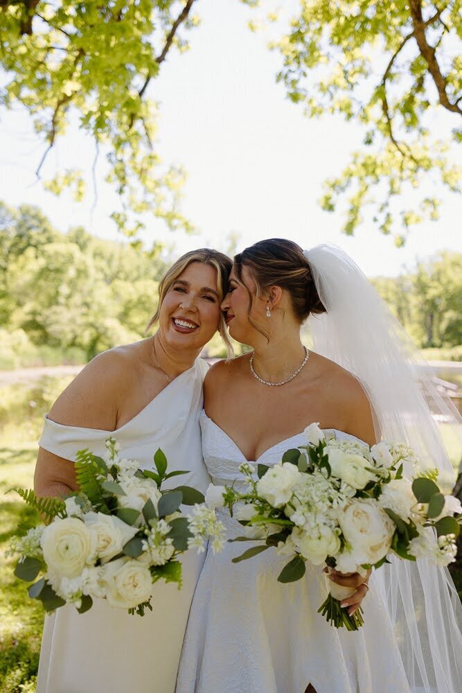 Nichole-Babiez-Photography-wedding-photographer-lincolnshire-marriott-forest-preserve-modern-elegant-whimsical-luxury-editorial-destination-14