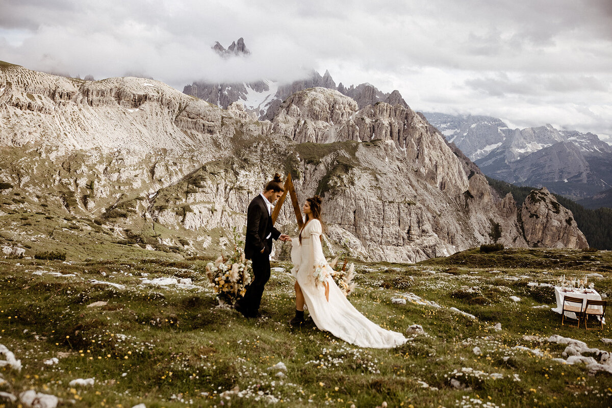 Dolomites-dallinhassard-2008
