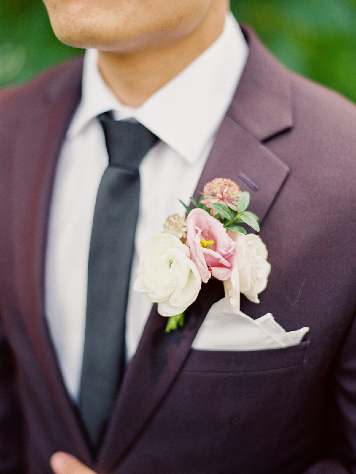 plum suit, pink boutonniere, studio fleurette