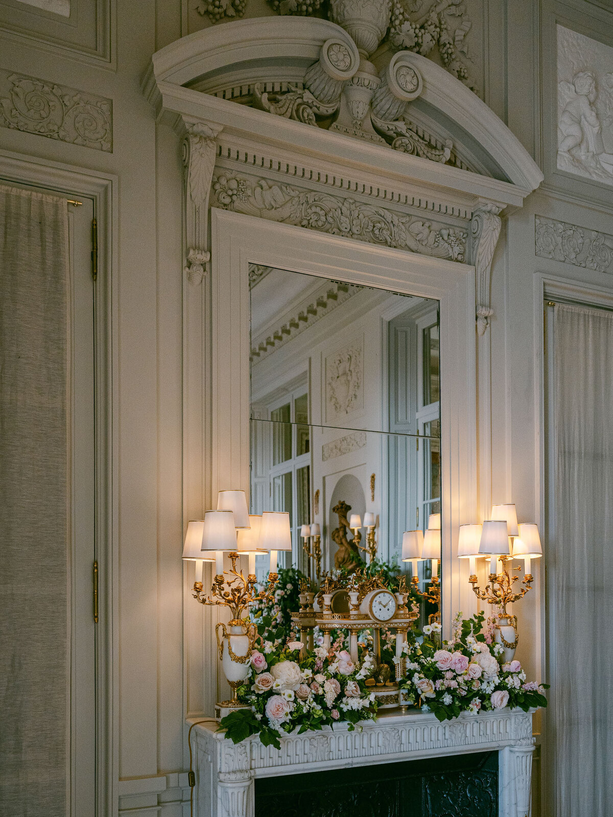 Alexandra-Vonk-destination-wedding-Hotel-de-Crillon-Paris-199