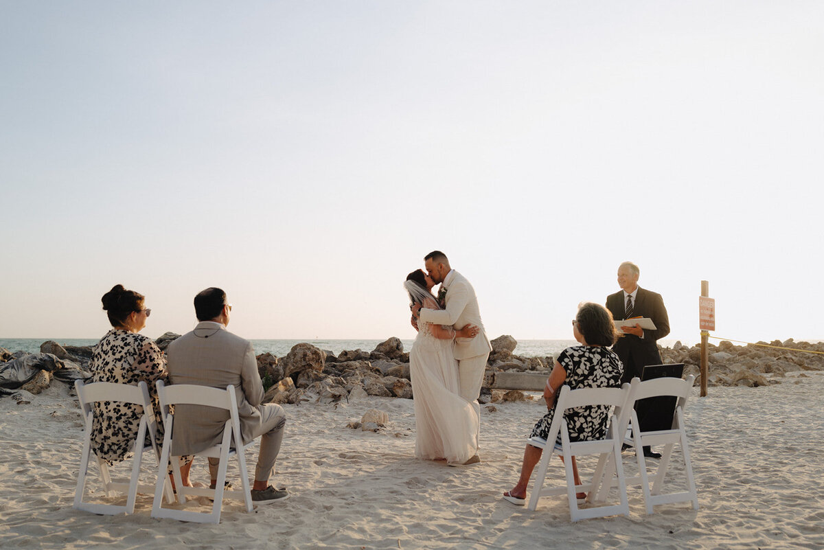 mcneile-photography-florida-beach-elopement-chantilly-chic-celebration-19