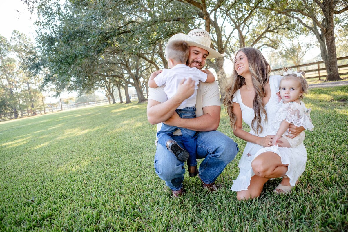 Houston-TX-fall-mini-session-Sweet-P-Farm-Magnolia-and-grace-photography-co-ClaudiaB# (1)-9