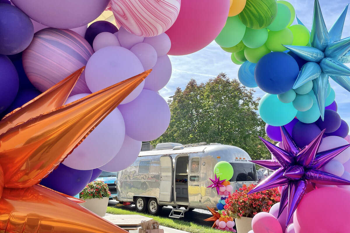 BananaWhoBooth-AirstreamPhotobooth