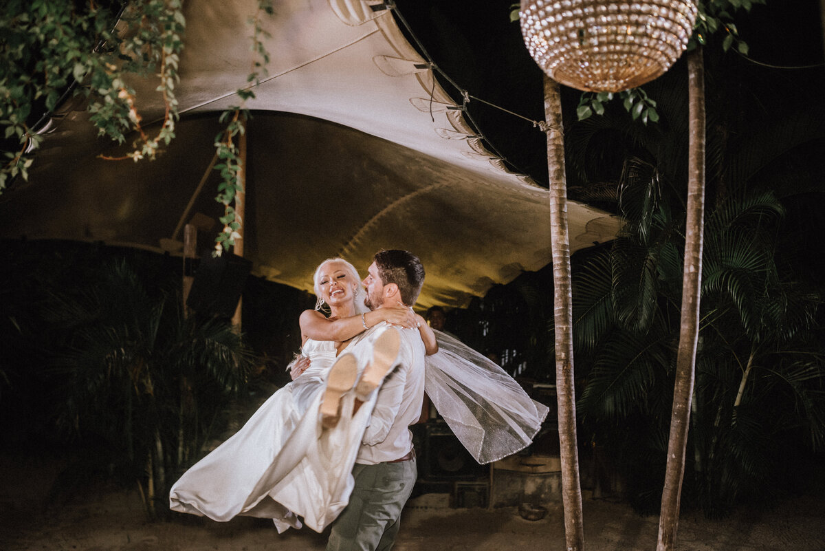 Ambar + Alejandro with Tulum Wedding Photos-02-1091