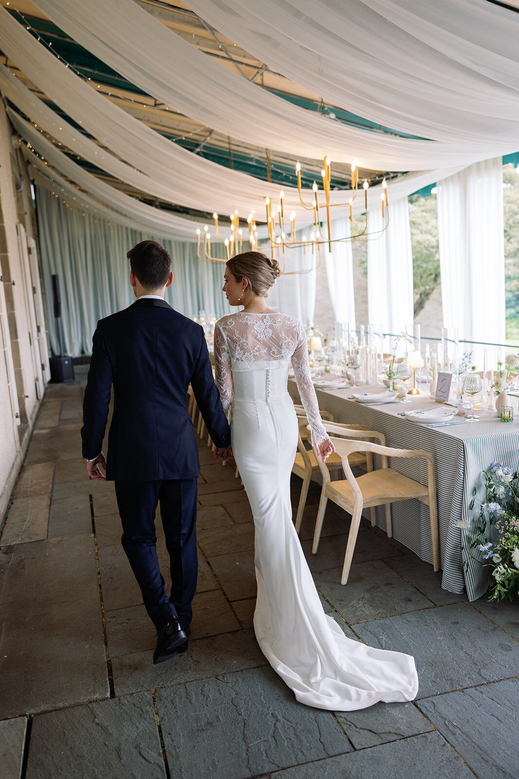 summer-wedding-tablescape-at-glen-manor-house-ri