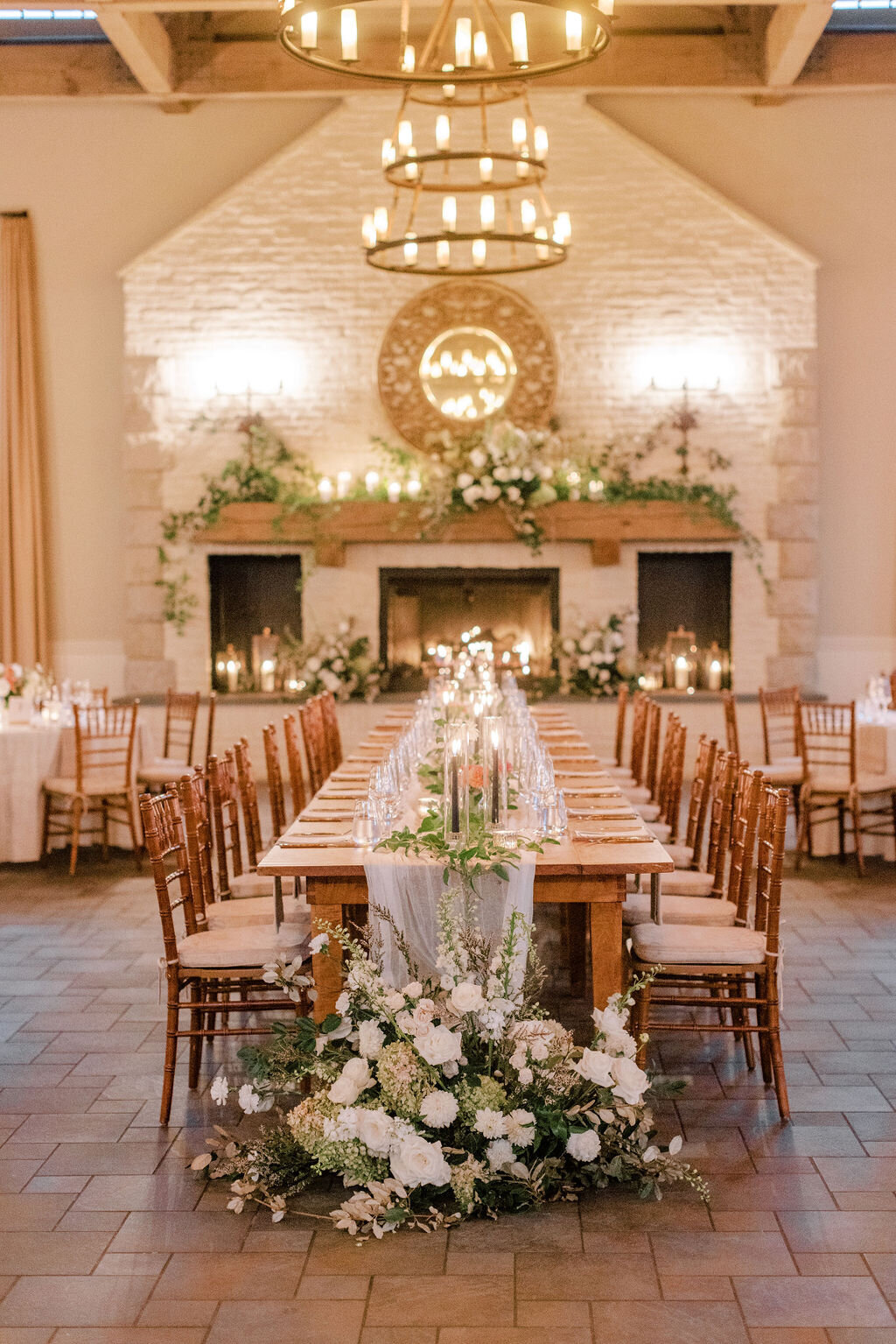 Leslie&Ricardo_EarlyMountainVineyardWedding_SneakPeek-112