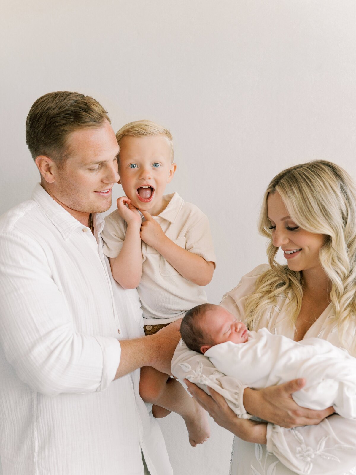 northern virginia newborn photography studio family photo