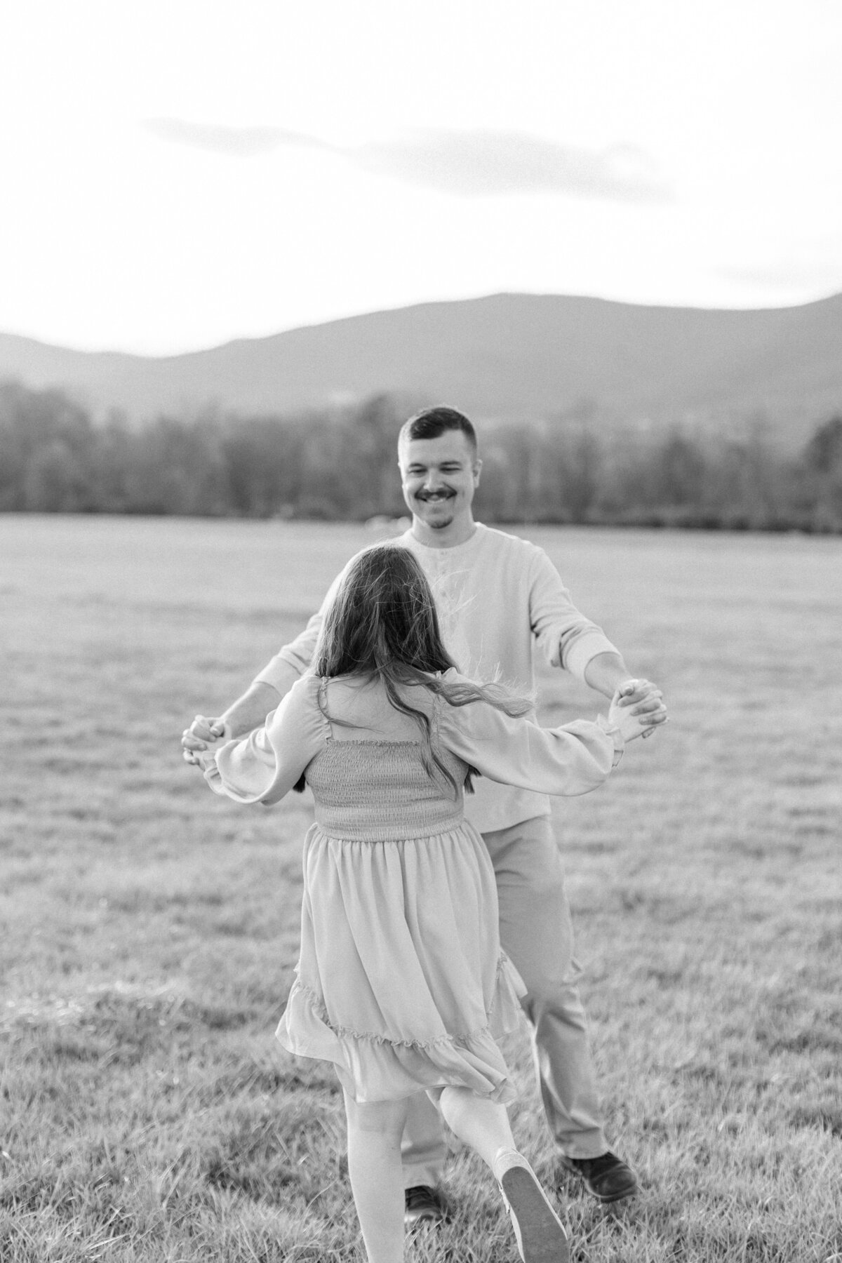 Colorful-Springtime-Greenhill-Park-Roanoke-Engagement-Session-Photography-S-102