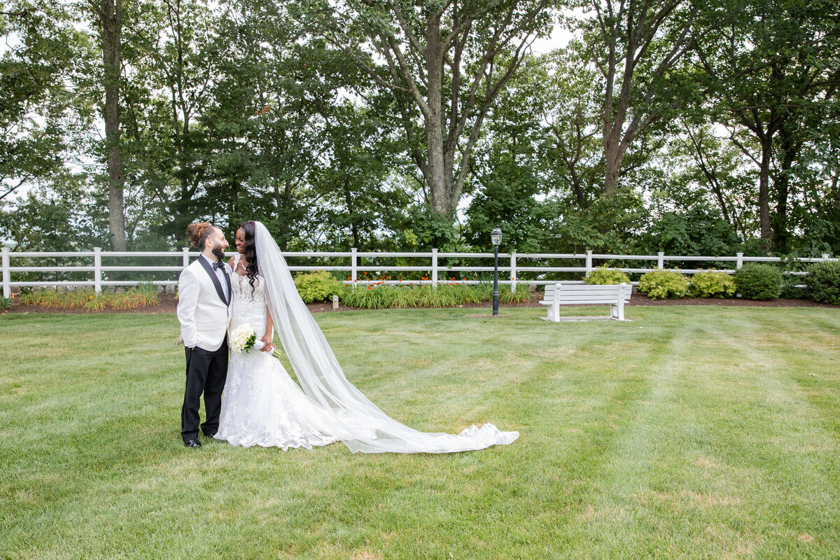 Lake-Pearl-wedding-Kelly-Pomeroy-Photography-Jasmine-Behtash-sneaks--6