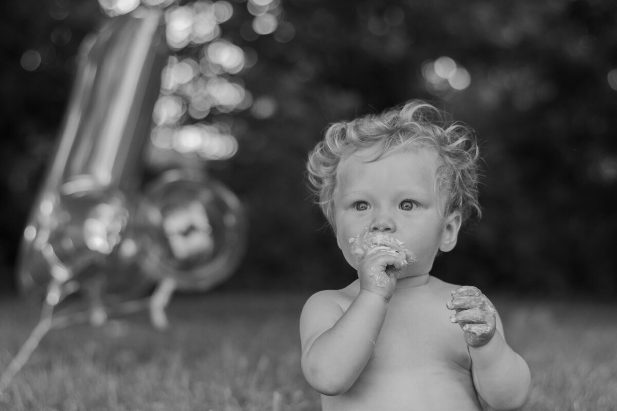 Liam's One Year Photos_June 2024_079