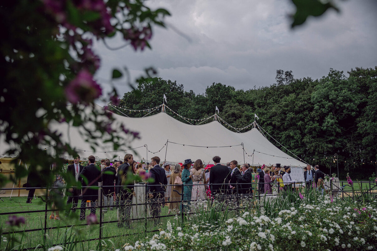 23 marquee-wedding-oxford