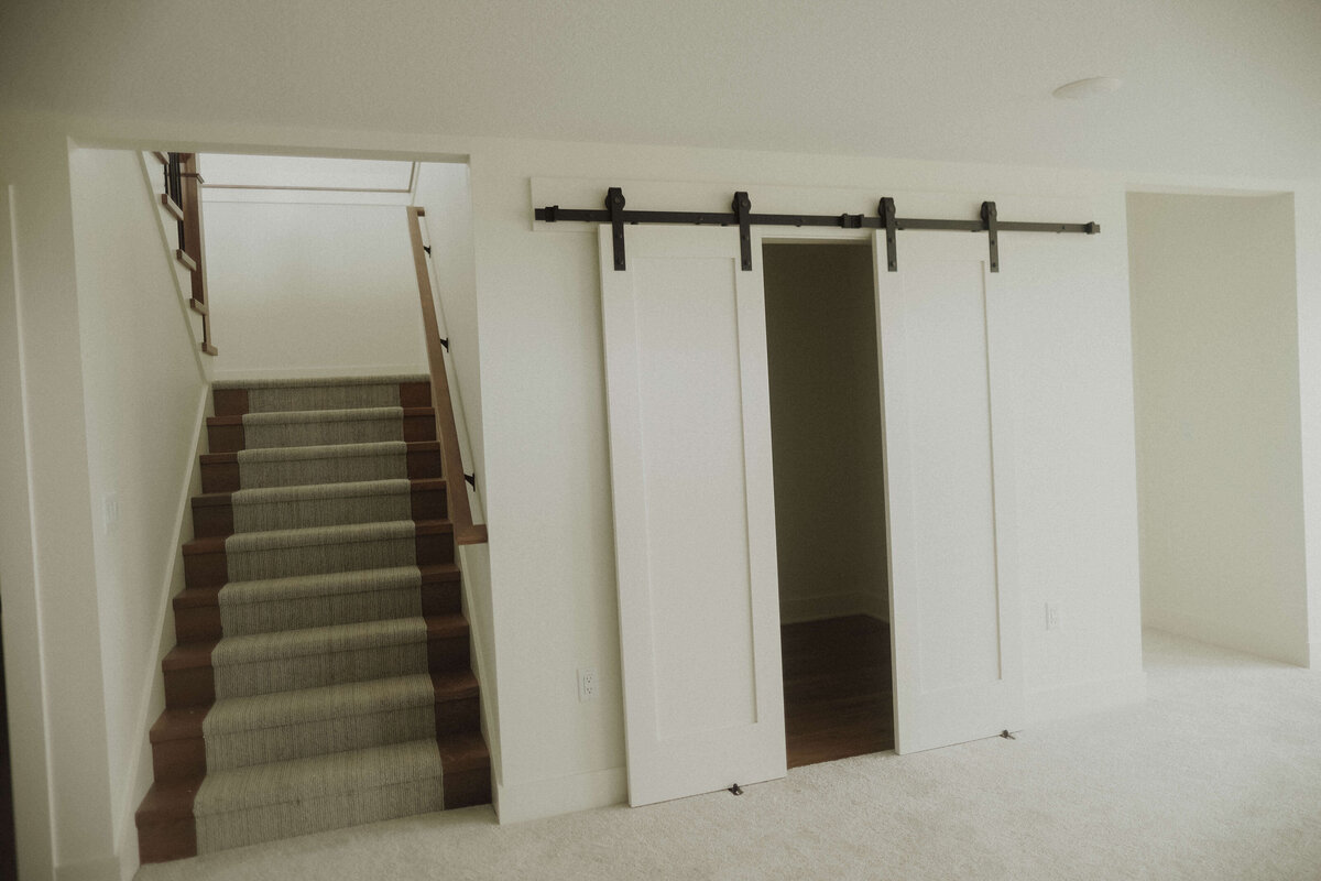 3029-Finished-Basements-Grimes-Central-Iowa-Custom-Home-JRL-Builders-3F1A4596