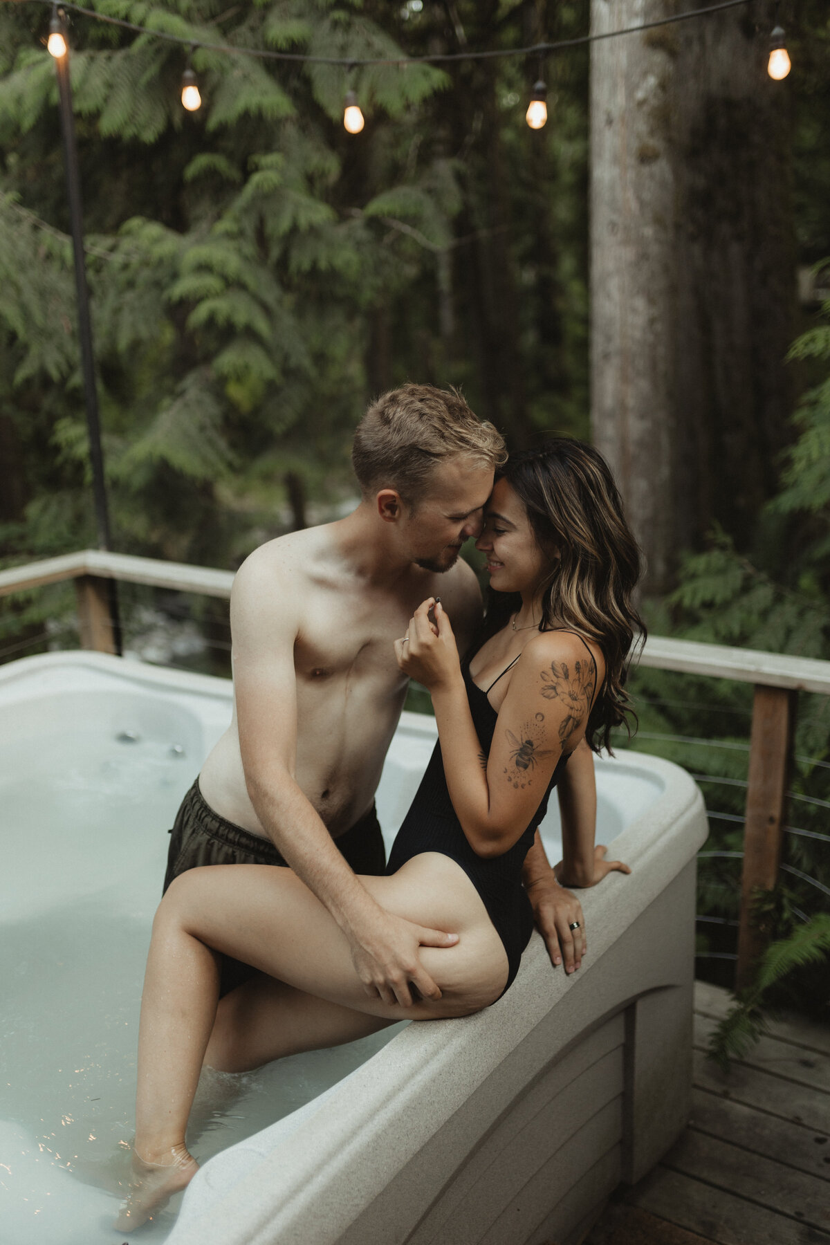 casualcouplesinhomesessionkansascityphotographer-88