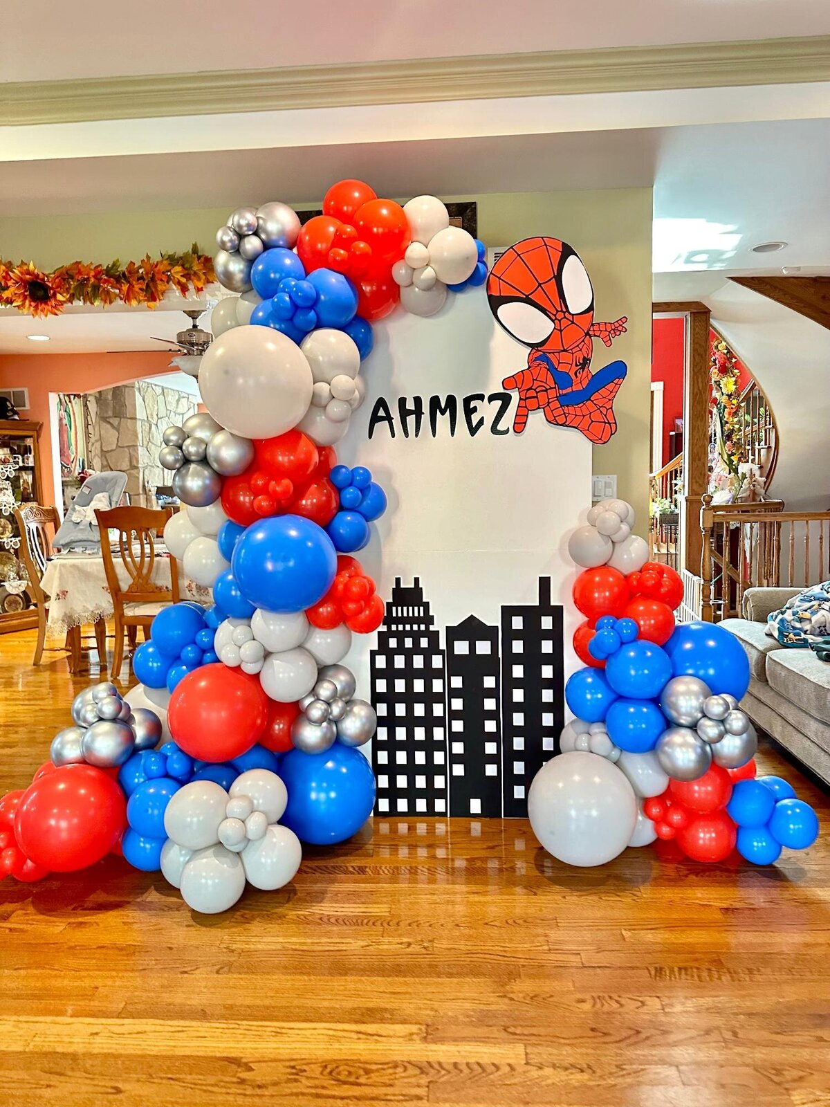 chicago spiderman party decor balloons