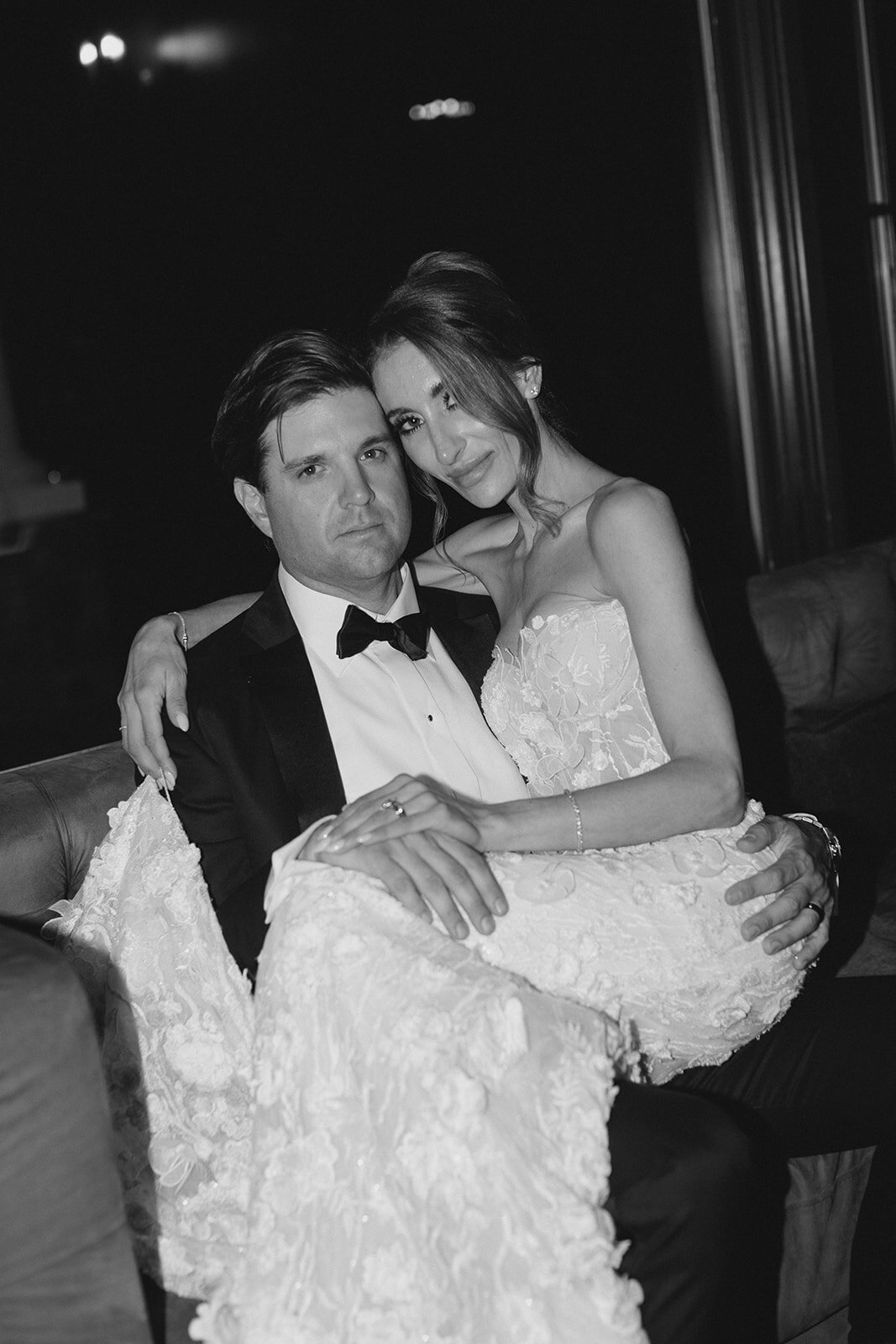 glam-wedding-portrait-at-woodway-country-club
