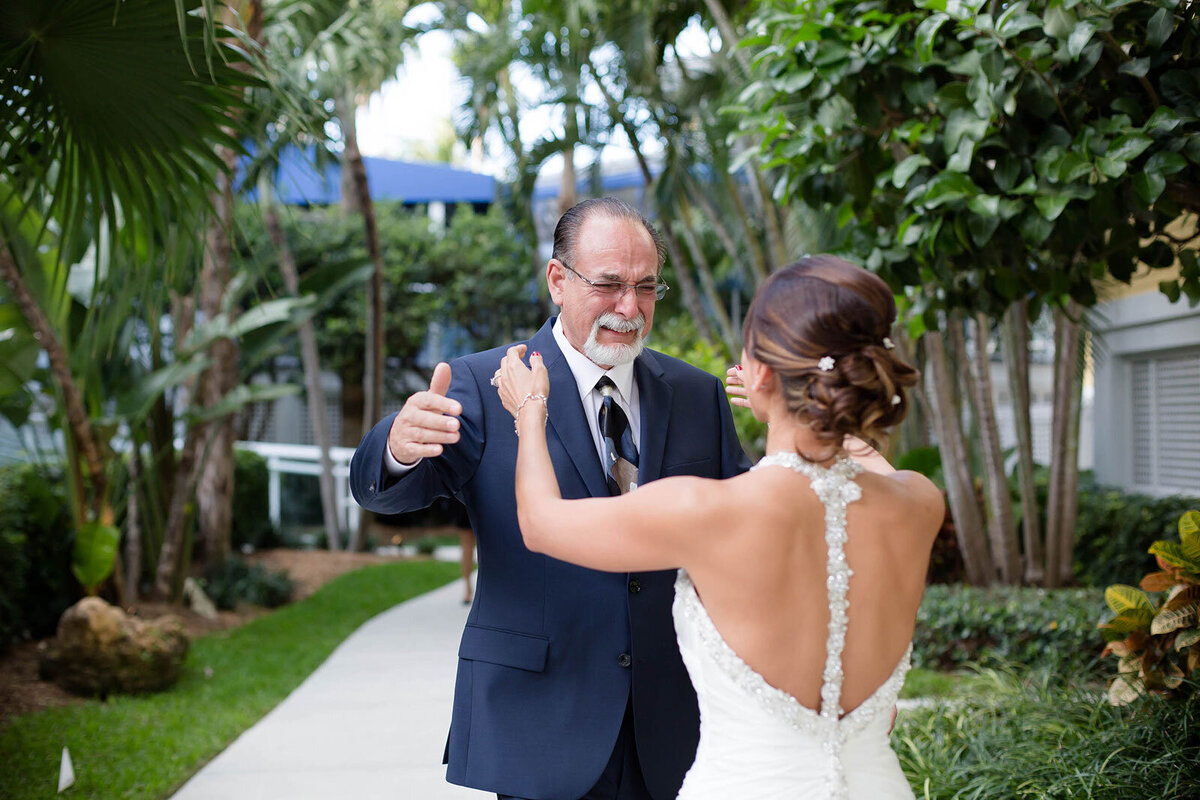 First-Look-Dad-Key-West-Wedding-