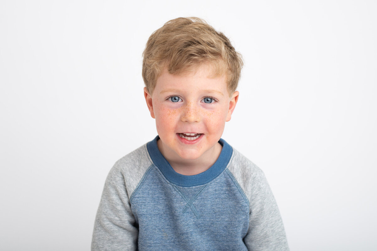 kids-children-siblings-studio-rye-westchester-connecticut-photographer-new-york-photoshoot_3