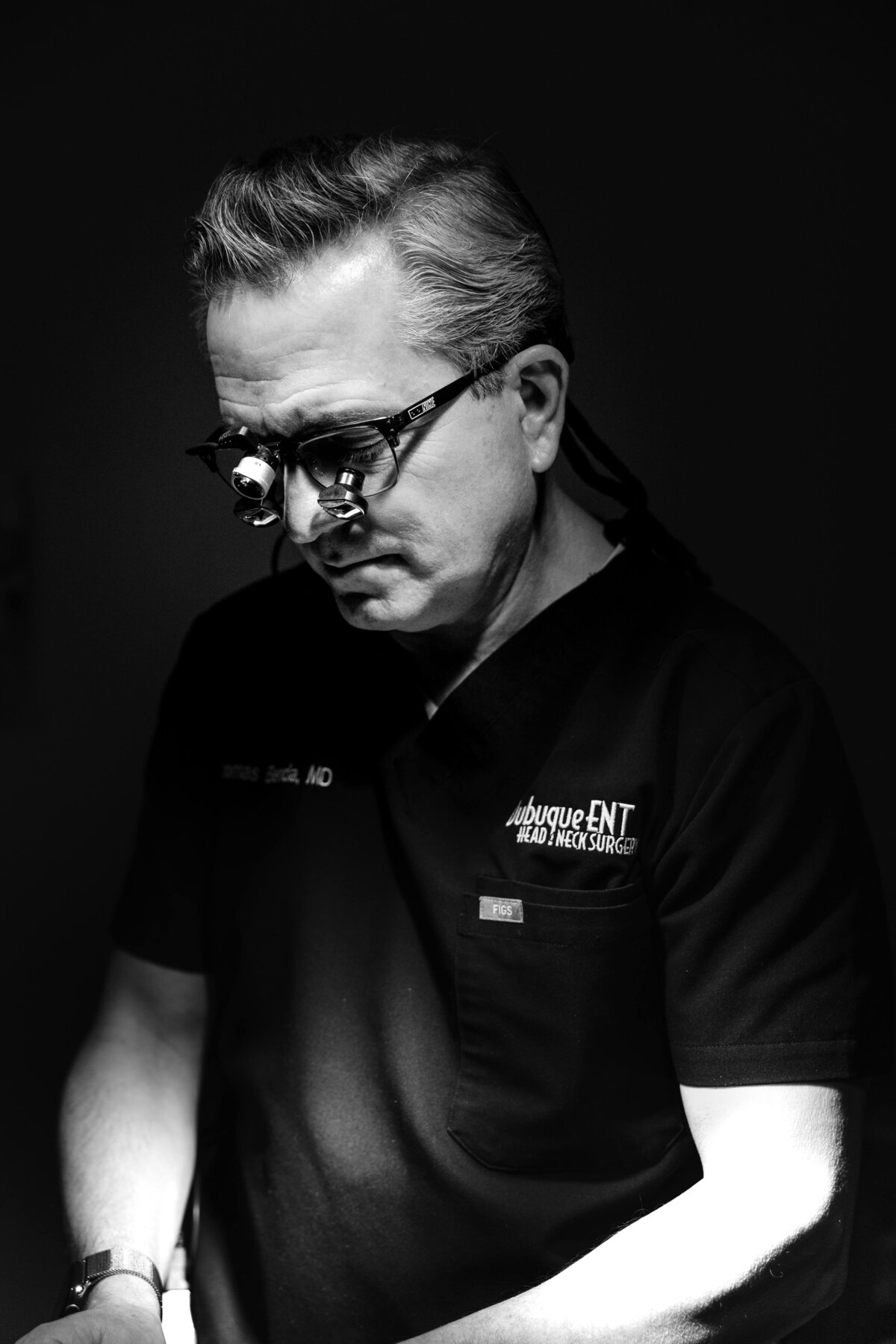 Moody-dramatic-surgery-photo-by-idaho-commercial-brand-photographer-erin-moore