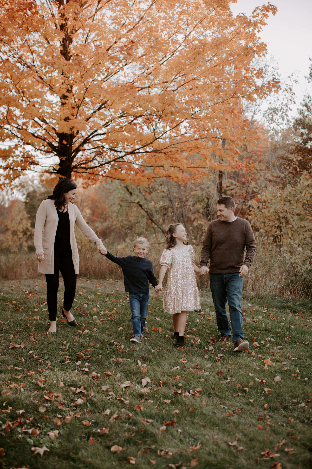 Fall-Mini-Session-Family-Photography-Woodbury-Minnesota-Sigrid-Dabelstein-Photography-Johnson-7