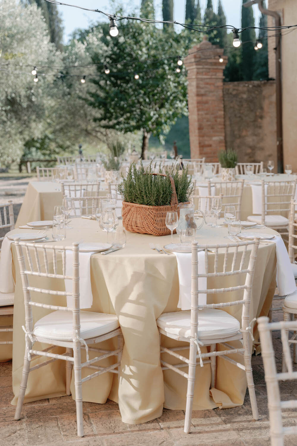 Flora_And_Grace_Tuscany_Fashion_Wedding_Photographer-32