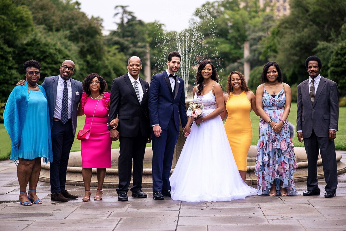 osborne-garden-newlyweds-with-family-portrait