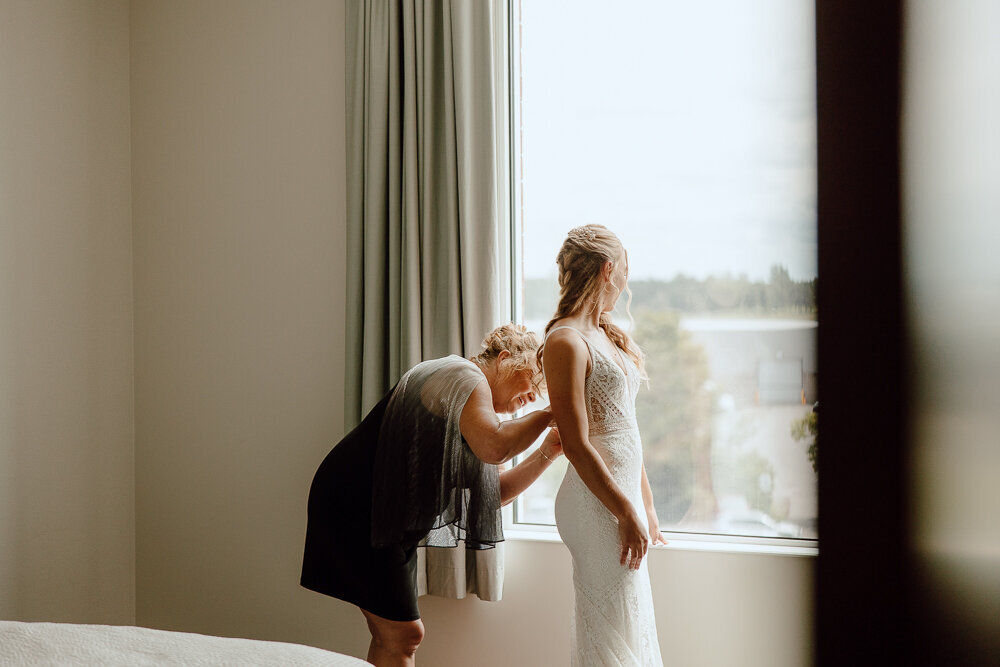 Rustic Chic Wedding at Stanley's Olde Maple Lane Farm Wedding - Emma Persi Photography-9