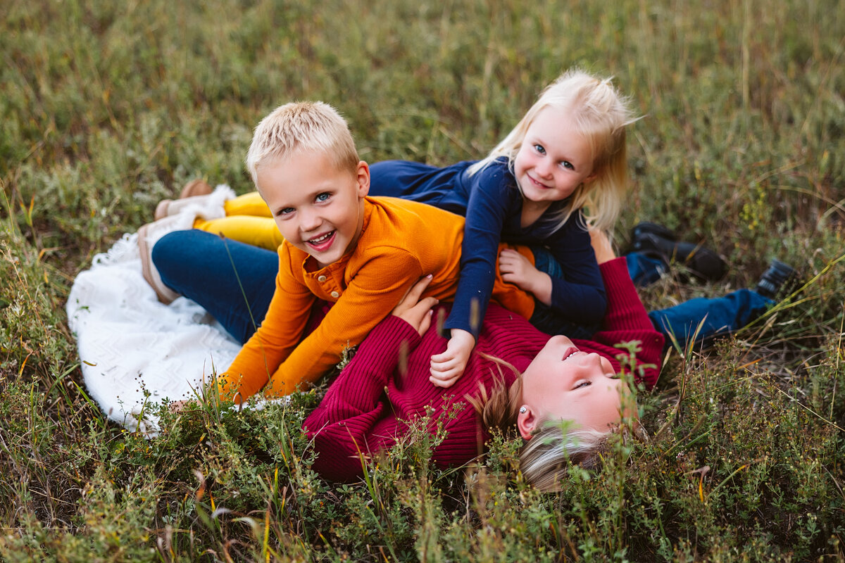 Minnesota-Alyssa Ashley Photography-Splett family session-6