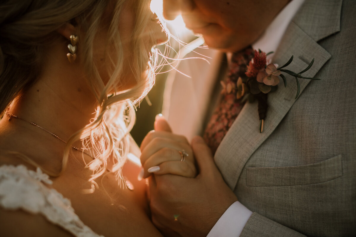 julianne-brett-wedding-aurora-summer-9