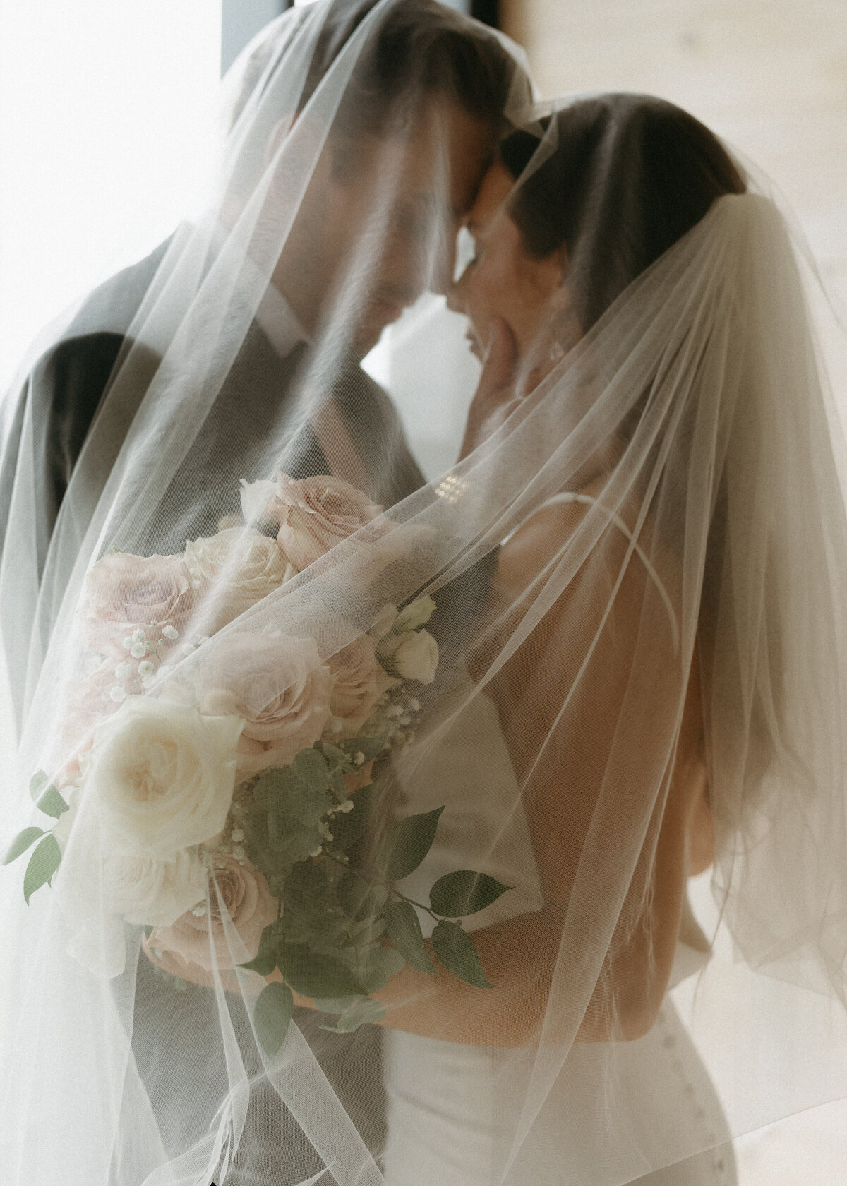 Alexandra-Hutchison-Photography-Wedding-And-Elopement-Photographer-Based-In-Halifax-Nova-Scotia-Canada27