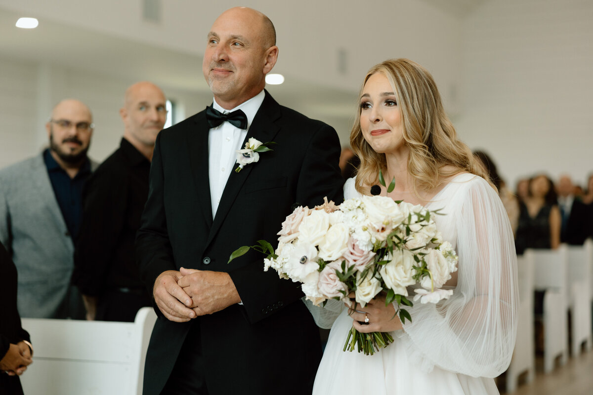 the-gardenia-wedding-ceremony-the-lilee-cottage11