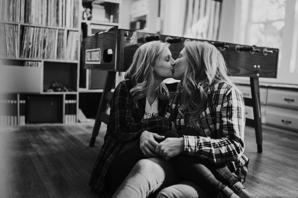 queer-engagement-session-des-moines-iowa04