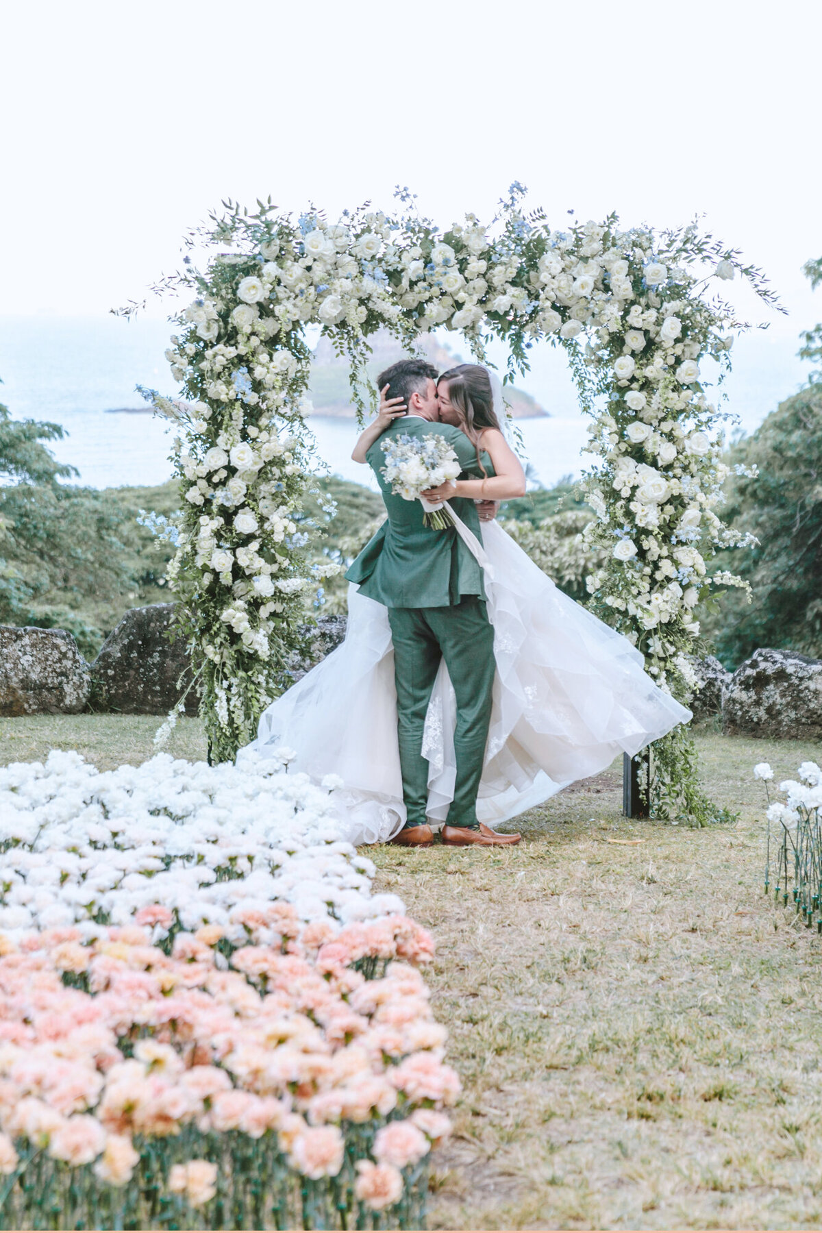 hemingway floral arch at Kualoa Ranch