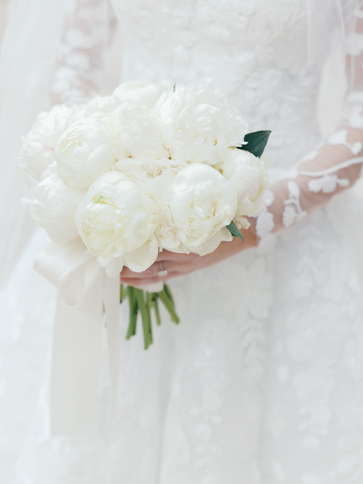sarahharvey_ditostoweddingpreview414439