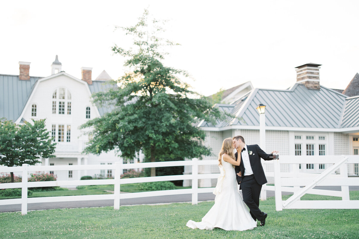 Molly Sue Photography New Jersey + East Coast Wedding Photographer Romantic Imagery Engagement Lifestyle Heirloom Wedding Albums7