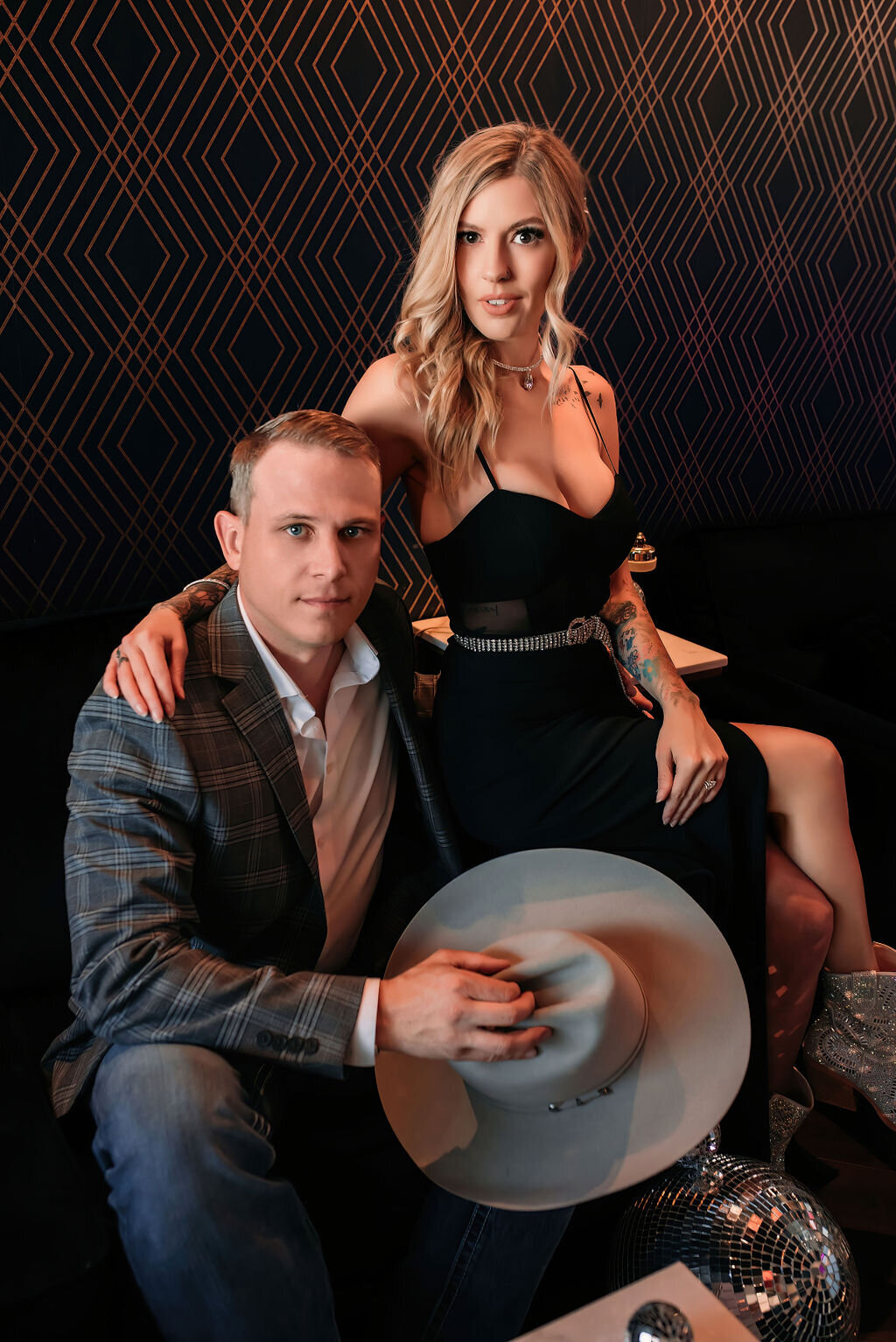 Vesper-and-Vow-Bemidji-Minnesota-wedding-and-elopement-photographer-coordinator-planner-art-deco