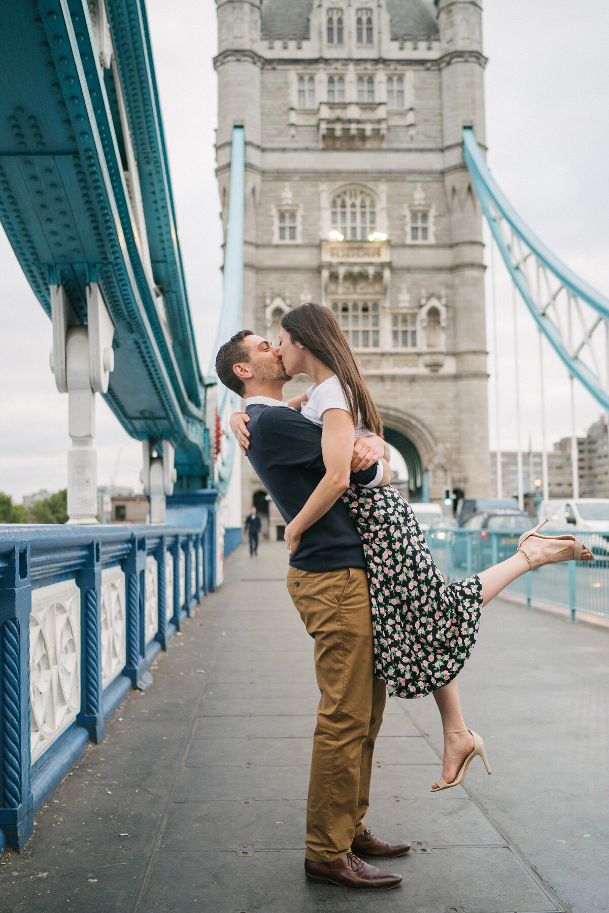 relaxed and natural london wedding photographer-12