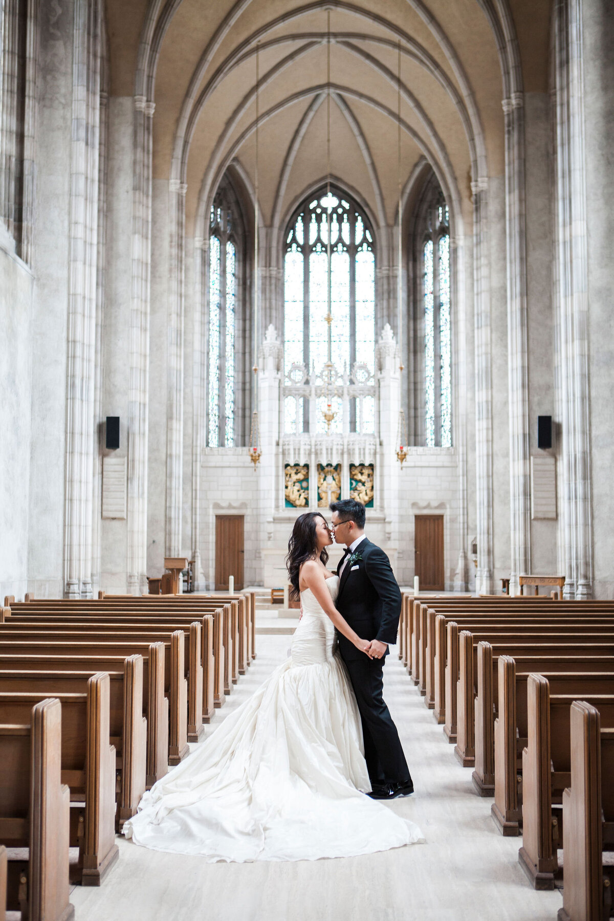 108-Hart-House-Toronto-University-Wedding-Anniversary-Trinity-College-Chapel-Inspiration-Love-Story-Elopement-Cinematic-Romance-Destination-Wedding-Editorial-Luxury-Fine-Art-Lisa-Vigliotta-Photography