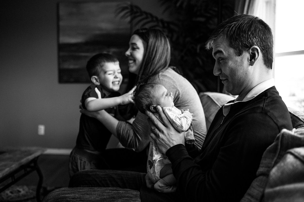 charlotte-newborn-family-photographer