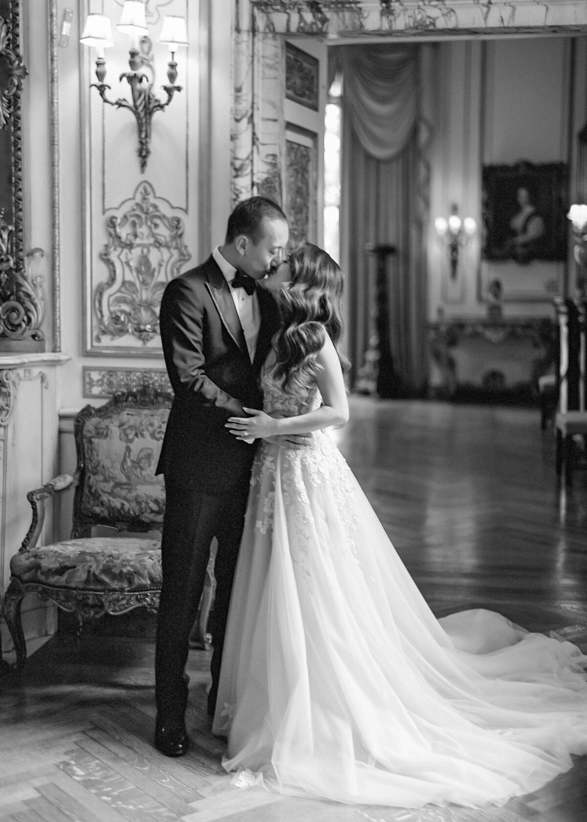 _Anderson_House_DC_Fine Art Film Wedding Luxury Photographer Pam Barefoot Bride _Vicki_Grafton_Photography.JPG37