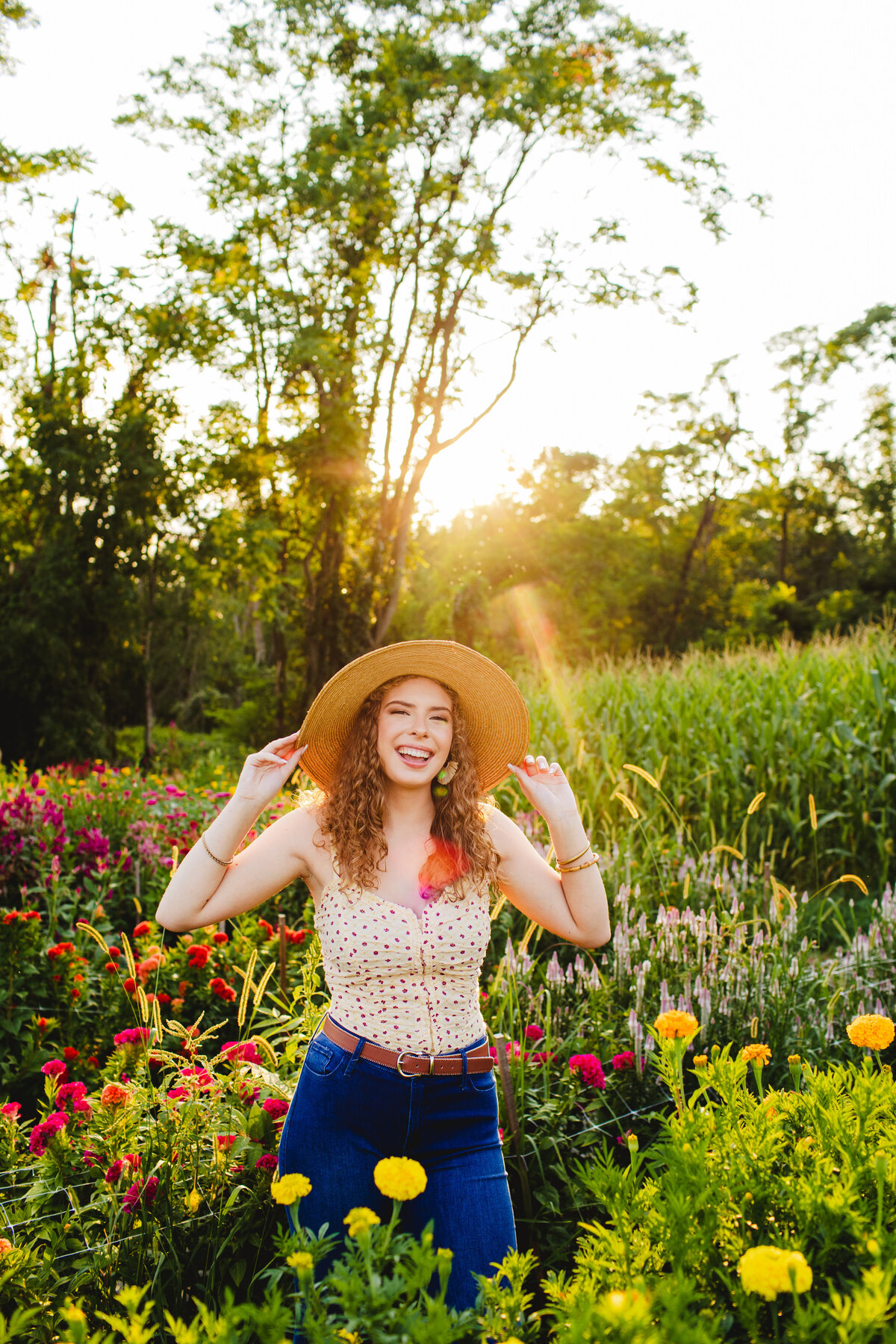 Hershey-high-school-senior-photos-flower-farm-nature-sunset-summer-session-strawhat