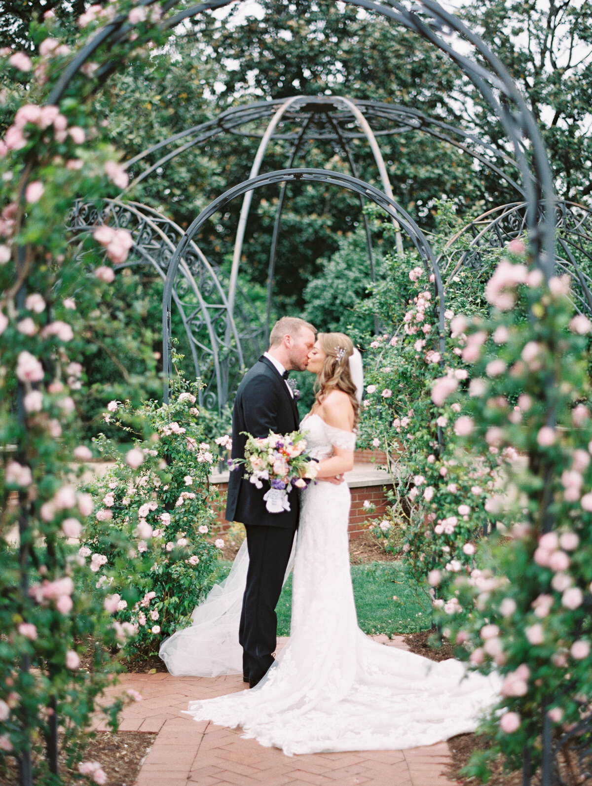 fine-art-wedding-photography-dallas-bride-groom-portraits-dallas-arboretum-14